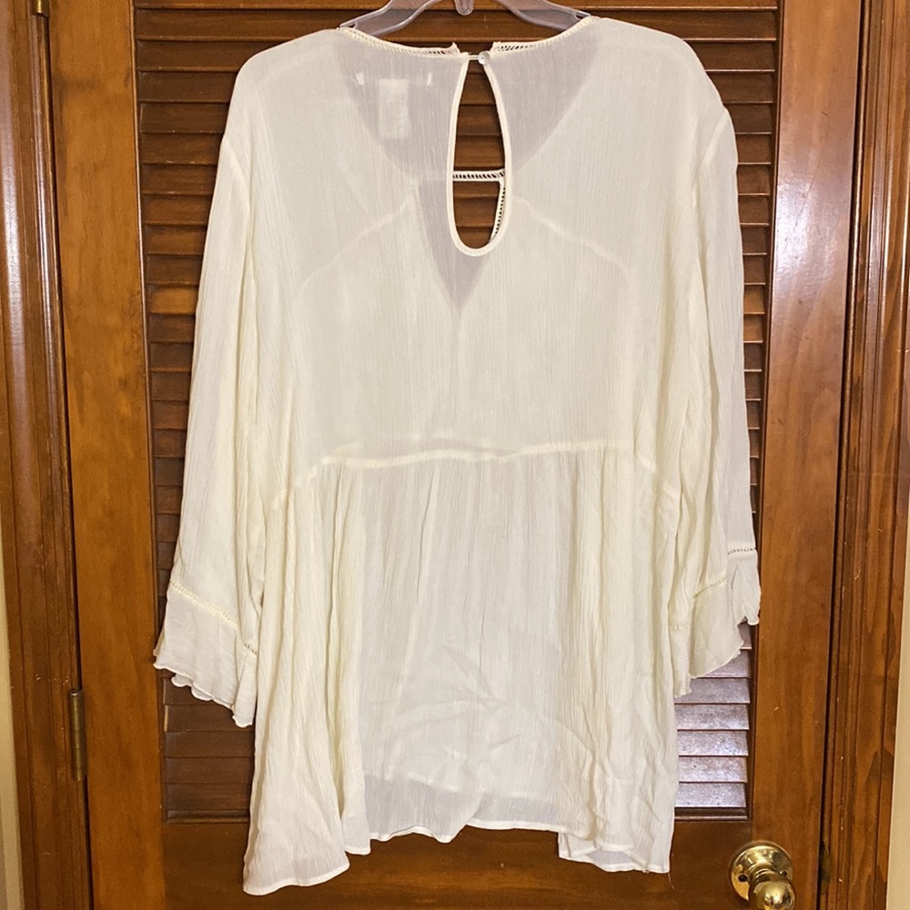 Flowy Boho Top - Picture 6 of 7